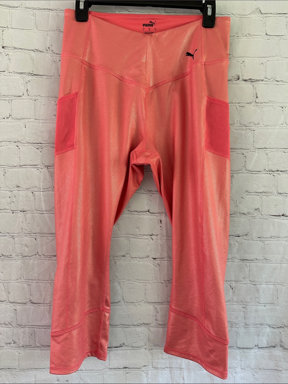 Puma Coral Pink V Front Crop Leggings with Side Pockets size L - Picture 2 of 11